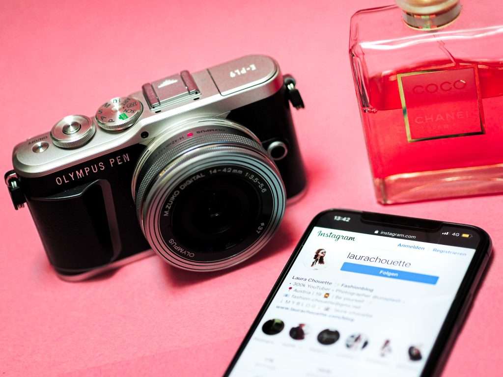 Influencer-Partnerships-Ignite-Your-Brand-Identity